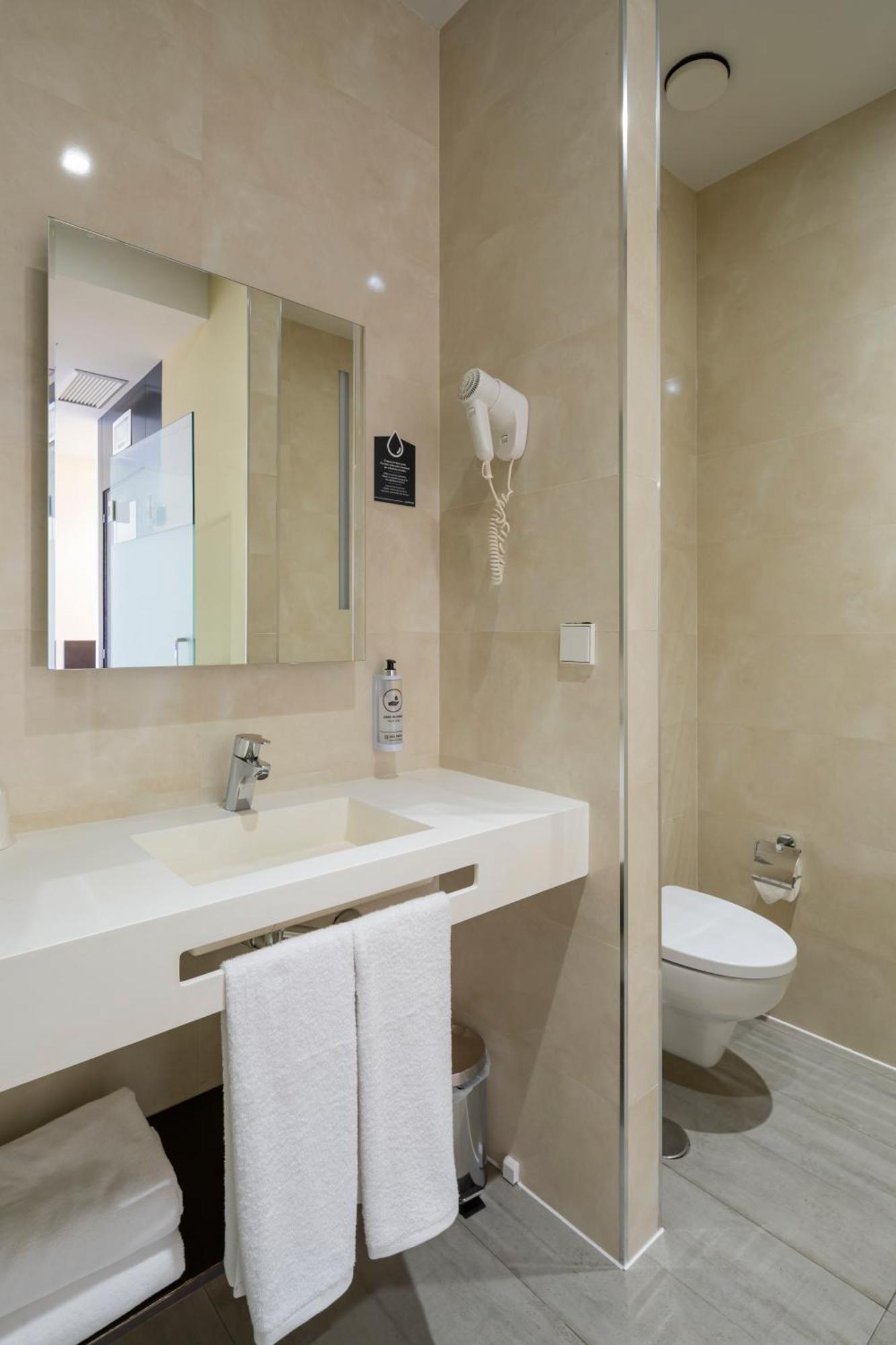 فندق Alda Route 42 اليسكاس المظهر الخارجي الصورة